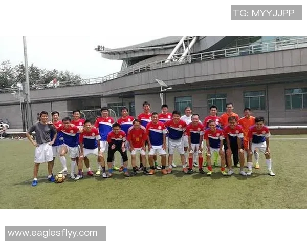 重庆足球队与深圳足球队赛后复盘分析比赛经验与战术调整探讨